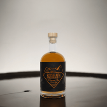 Lade das Bild in den Galerie-Viewer, Premium Gin Barrel Aged von Roshain - „FO24“ - Roshain Spirituosen Manufaktur