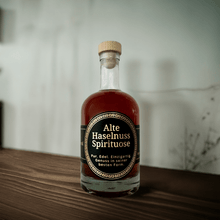 Lade das Bild in den Galerie-Viewer, Feine Spirituose - Alte Haselnuss - Roshain Spirituosen Manufaktur